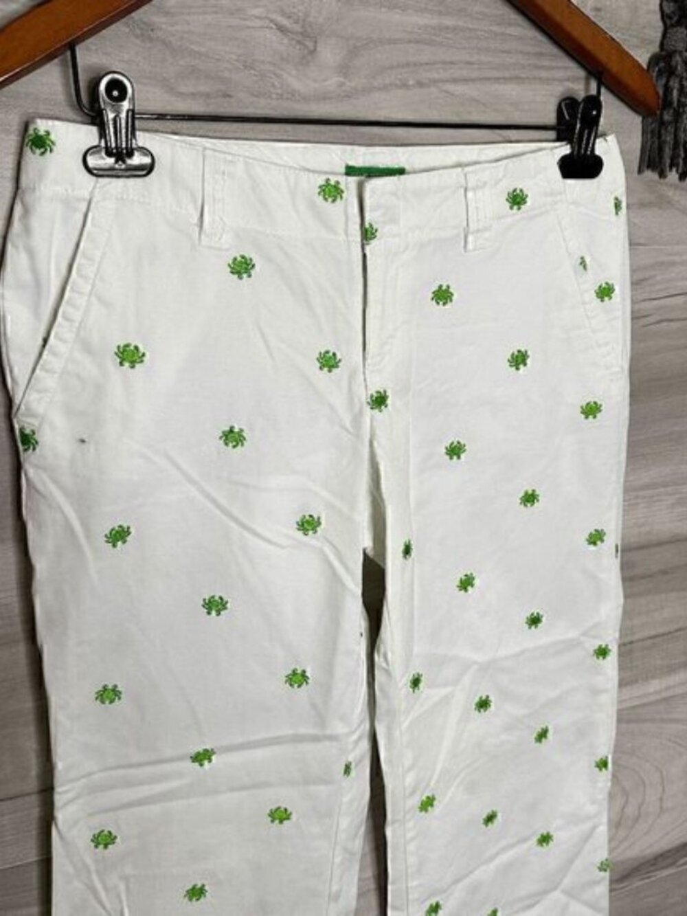Lilly Pulitzer Palm Beach Fit White Green Crabby Preppy Capri Pants Size 2 - Picture 6 of 6